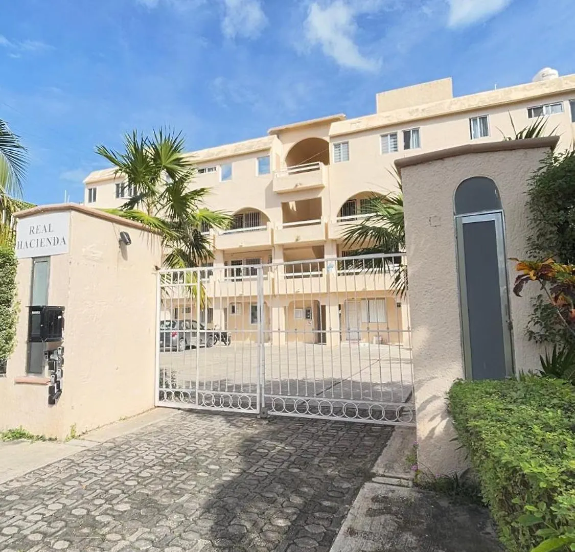 Beautiful Apartment In Cancun Beach Front Ocean View