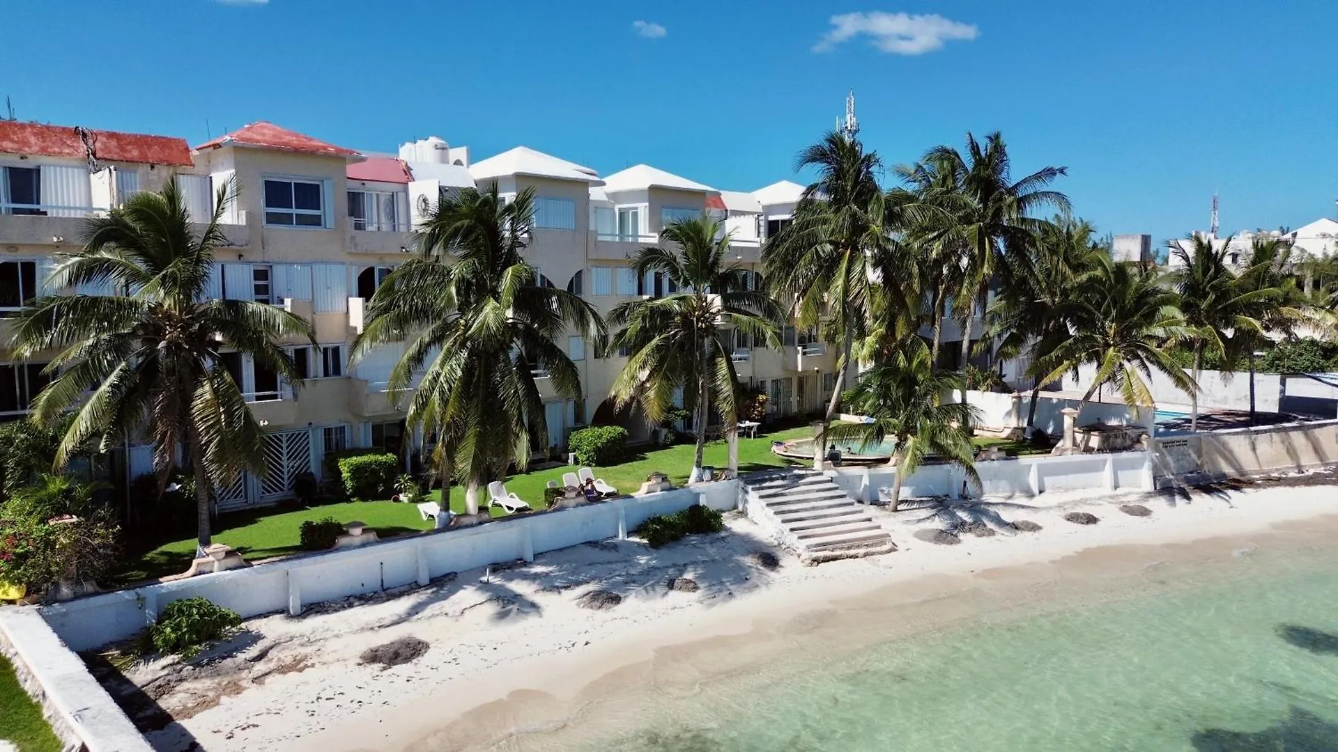 Beautiful Apartment In Cancun Beach Front Ocean View