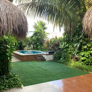Casa Nona Azul Cancún